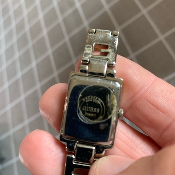 Authentic GUESS Watch Silver and Gold - Picture 3 of 3